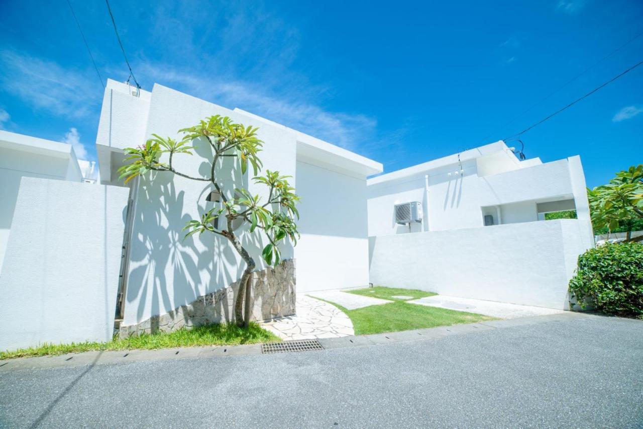 Crystal Villa Miyakojima Sunayama Beach Exterior photo